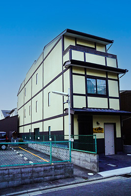 T邸
